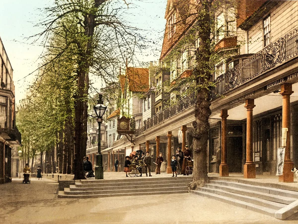 Tunbridge Wells: a colonnaded Georgian parade of shops along a raised walk