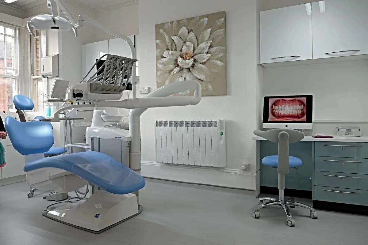 Boundary Implant Centre — photo from their Google listing