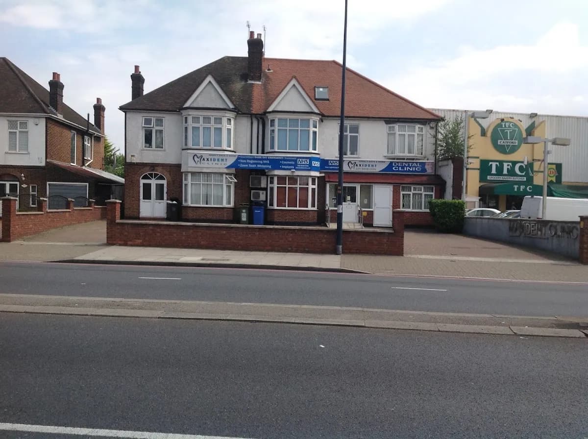 MaxiDent Clinic — photo from their Google listing