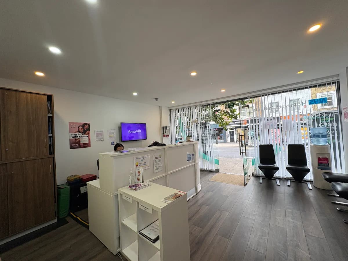 Perfect Smile - Dentist in Battersea — photo from their Google listing