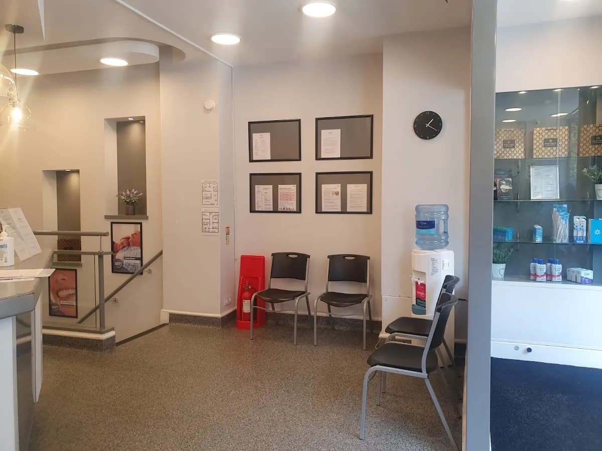 Perfect Smile - Dentist in Hammersmith — photo from their Google listing