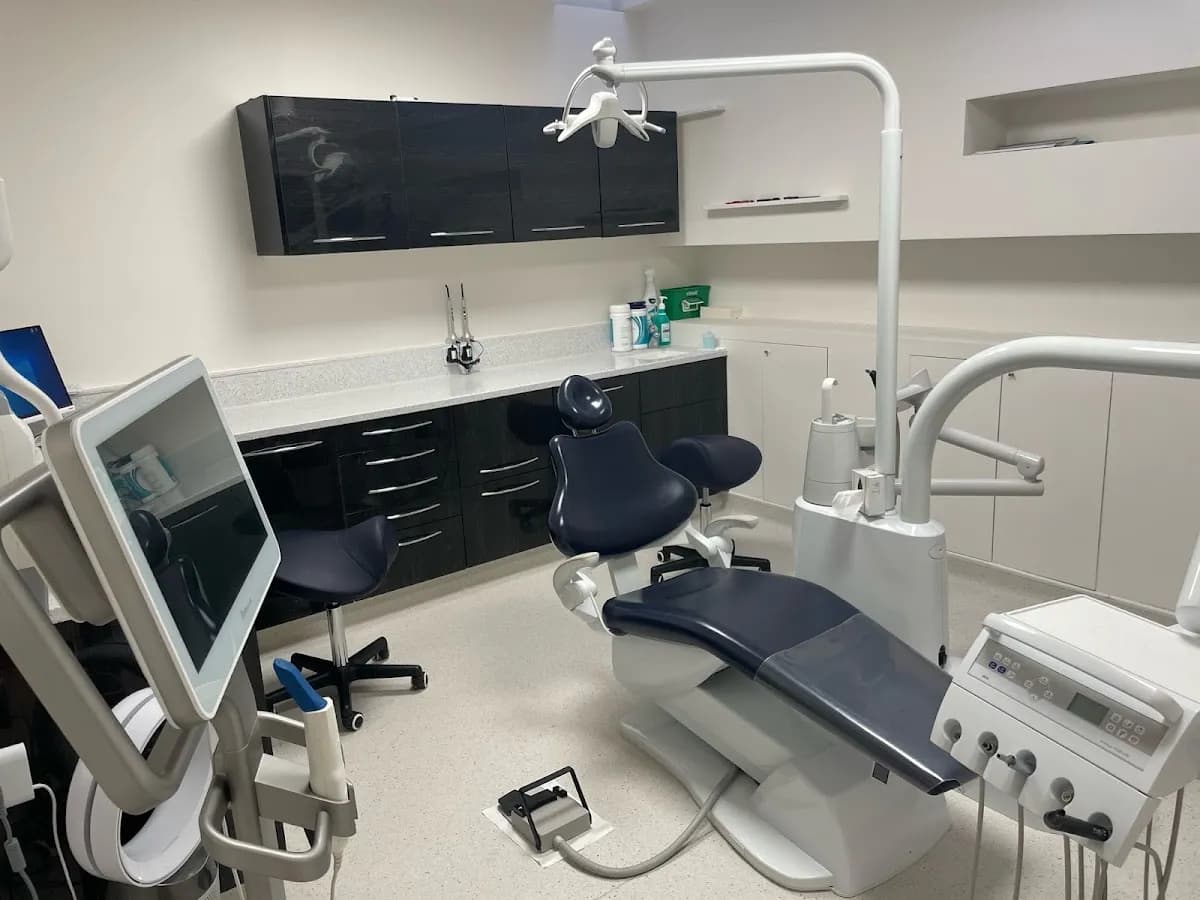 Notting Hill Dental Clinic & Dental Implant Centre — photo from their Google listing